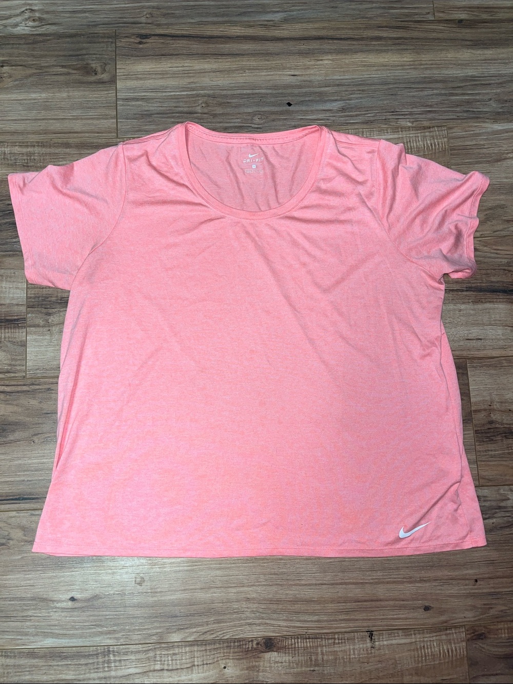 2X Nike Women’s Dri-FIT Pink Short Sleeve Tee